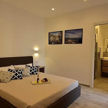 Effe Oda ve Kahvaltı Sorrento